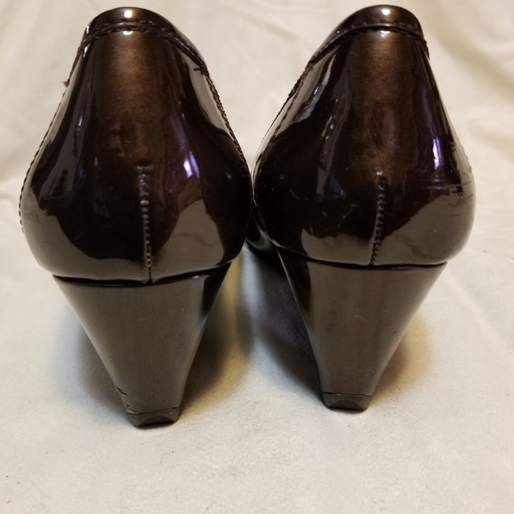 Shoes - Picture 3 of 5